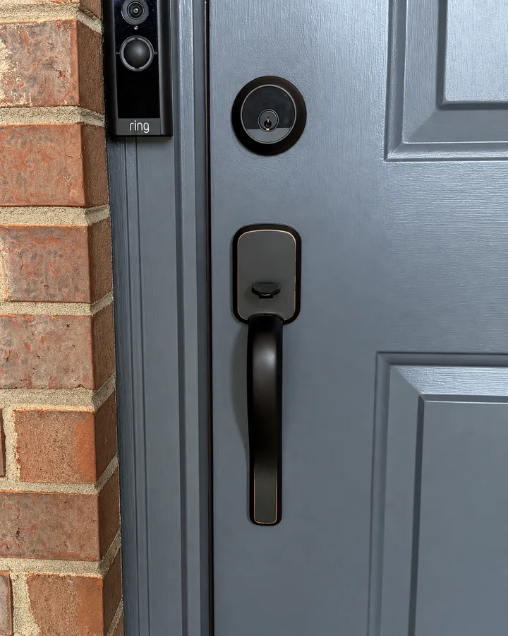 Same door with a Level Lock Pro that looks like an ordinary deadbolt